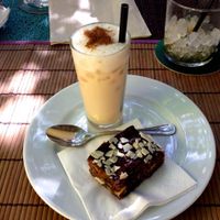 Dessert (frozen chai latte with brownie) at Temple Natura in Mallorca