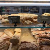 Herzhafte Optionen: Tomate Olive oder Kartoffel  at Athena - Cafe Bakery Deli in Offenbach