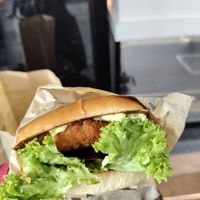Chickn burger at VINCENT -  Hauptbahnhof in Berlin