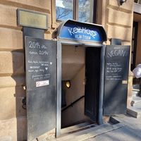 Entrance at Kozmosz Vegan Etterem in Budapest