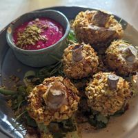 Champiñones at PURA in San Isidro