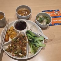 still have many, i did not take photos, busy with eating. at Su Man Xiang Vegetarian Buffet (Super Brand Mall Branch) in Shanghai