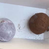 Passion fruit and chocolate mochia  at Cups ceramica in Lombardia