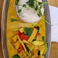 Yellow curry. The red curry was not vegan due to fish sauce at Asiantown in Västra Götalands Län