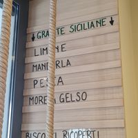 Granitas flavours: lemon, almond, peach and blackberry at Gelateria Antica Porta in Cittadella