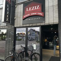 Ingang  at Leziz bakkerij en pitta in Vlaanderen