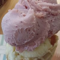 Rosa Damascena (base de morango) e Époque Tropical (base de caju) at Sorveteria Granado Verão in Rio De Janeiro