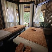 Spa treatment room  at Fivelements in Mambal