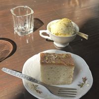 Rosewater cake and pistachio & saffron ice creamm  at Noush in Barcelona