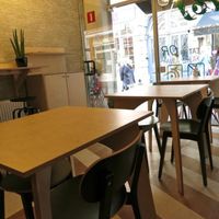 Eat-in area at Falafel Tof in Antwerpen