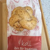 Vegan Chia Knopf at KOLL BÄCKEREI CAFE in Niederösterreich