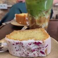 Rose cake + Fig/Rose Matcha Latte at VESTIGES in Paris