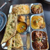 Thali at Veggiesaurus in The Hague