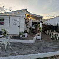 Outside at Sue's Thai Cafe in Panama City Beach