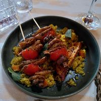 Brochetas de heura at Terralma Cocina Viva in Madrid