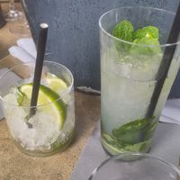 Vegan Caprihina (mocktail) and vegan mojito at Barlounge in England