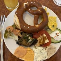 Frühstück, verschiedene Dips, Gemüse at Hotel Nicolay in Zeltingen-rachtig