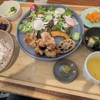 Karaage Lunch Set at Cafe Kotonaki - コトナキ カフェ in Himeji