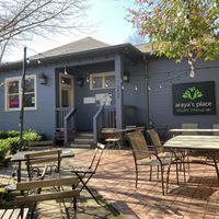 Sunny patio at Araya's Place - Madison St in Seattle