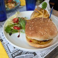 Vegan burger at La Cour in Provence-alpes-côte D'azur