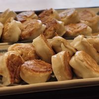 Last time I was here I had to take only gyozas, that's how good they are. at Tsuminaki Mapo Tofu (Mita Tamachi Branch) - 罪無き麻婆豆腐 in Tokyo