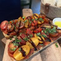 Pan con tomate 🍅 🌱   at La Cantina in Namur