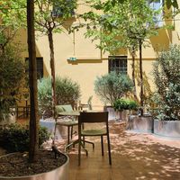 Outside seating at Mamm Ciclofocacceria in Emilia-romagna