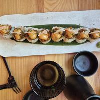 Classic roll with aubergine at Desoriente - Granados in Barcelona