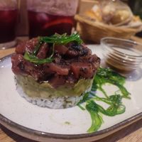 Tartar con alga wakame at La Verdulera in Cadiz