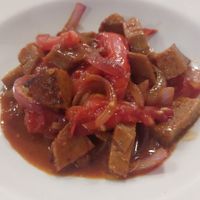Seitan con cebolla, pimeinro y tomate at A Prop Teu in Vilanova I La Geltru