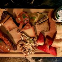 The beautiful cheese platter at Bubita Bar in Barcelona