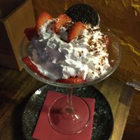 Copa de fresa at Bubita Bar in Barcelona