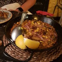 Vegan paella with "chicken" at Bubita Bar in Barcelona