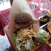 Vegan burger with roasted aubergines at Bubita Bar in Barcelona