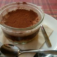 TiRAWmisu at Bubita Bar in Barcelona