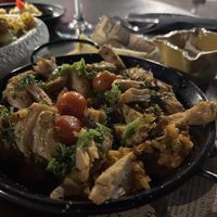 chicken paella at Bubita Bar in Barcelona