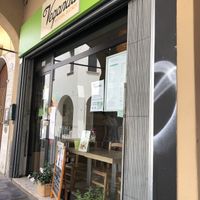 restaurant entrance  at Veganda in Padua
