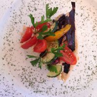 Crostata salata con hummus e verdure at Veganda in Padua