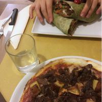 Vebab veghizza and turkish veghina at Veganda in Padua