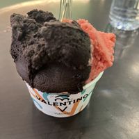 Dark chocolate and strawberry (medium)  at Valentino Gelato - Ribera in Valencia
