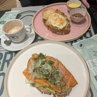 Avocado and vegan smoked salmon on toast at Brunch Republic in Trieste