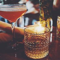 Amazing & artisanal vegan cocktails! We ordered the Last Sunrise (left), and Leaves of Grass (right). Potent & delicious!

Check out our vegan YouTube channel to see our Charlie was a sinner episode! ➡️ https://youtube.com/channel/UCQ3ffXtIrXm3AkvsqUYRFbg

Check out our Instagram for more photos! ➡️ instagram.com/guided.by.veggies at Charlie Was a Sinner in Philadelphia