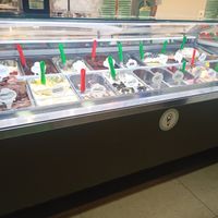 Vegan sorbet options (bottom right) e.g. Mango at L'arte del Gelato in New York