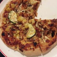 pizza hawaiana at Vegan House in Medellin