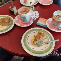 Apfelkuchen und Pumpkin Spice Latte at Kleidercafé Rita in Merzig
