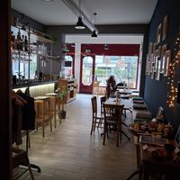  at Café Edel in Vaud