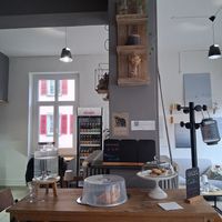  at Café Edel in Vaud