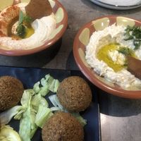 Le traditionnel trio hoummous mouttabal falafefs  at Chez Yasmina in Auvergne-rhône-alpes