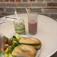 Sandwich Végane , smoothie and oat milk matcha latte   at Katiza Cafe in Montreal