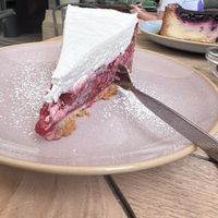 Vegan raspberry cloud cake   at Café Matschka in Sachsen